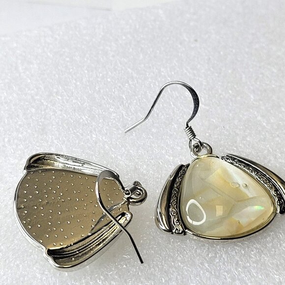 Mother of Pearl Inspired Earrings - Picture 6 of 11